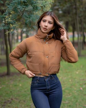 CHAQUETA PUFFER - Almendra