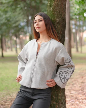 CHAQUETA BORDADA - Gris
