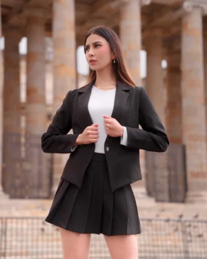 CONJUNTO FALDA PLISADA - Negro